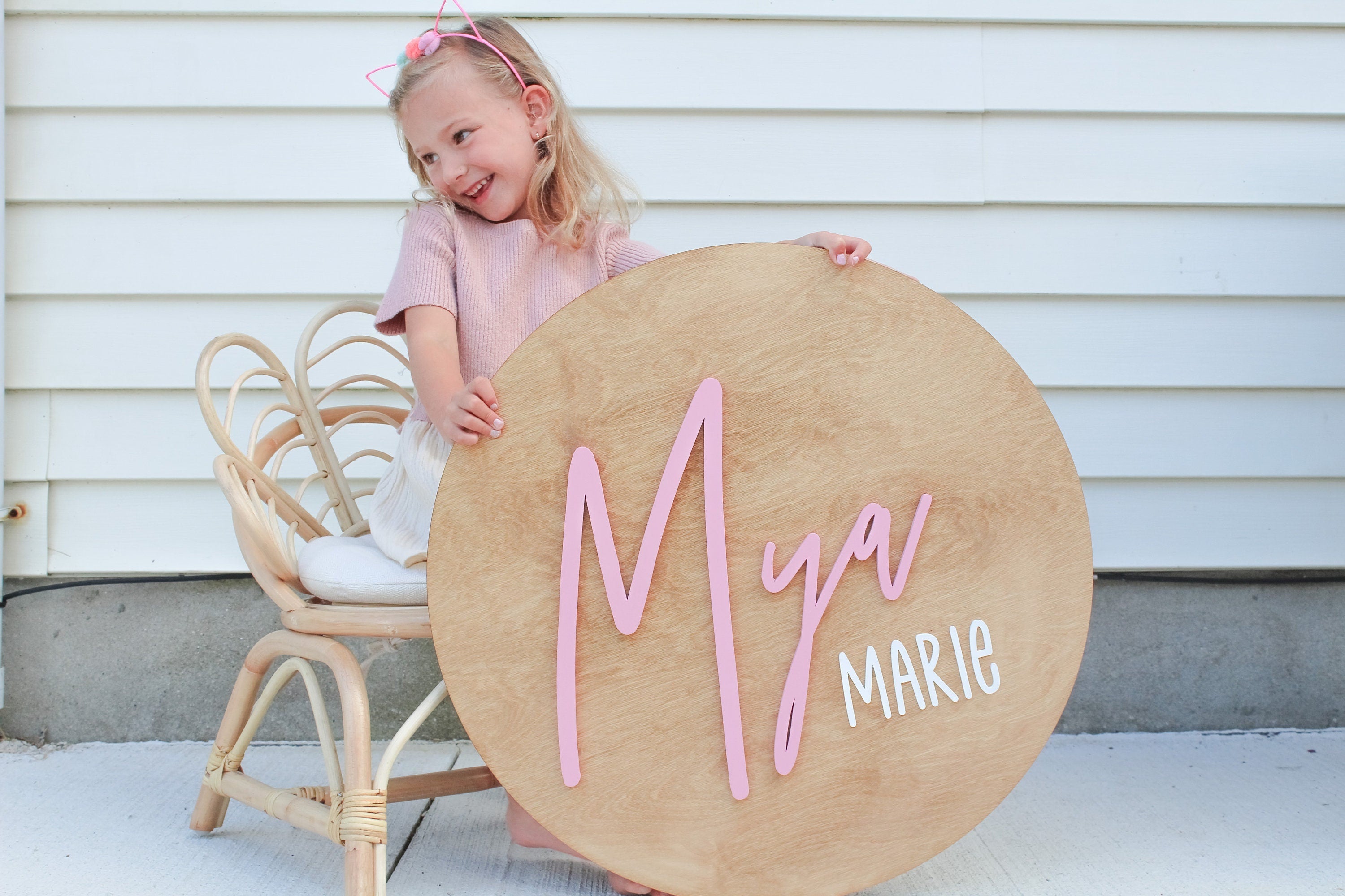 Custom Wood baby Name Sign | Round Sign | Floral | shiplap | rose | Nursery Wall Art | Baby Shower Gift | Girls room decor